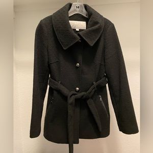 Jessica Simpson black jacket